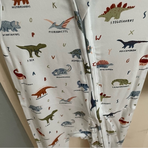 NWT Angel Dear Bamboo ABC Dino Print Footie Pajama Size 0-3M - Picture 4 of 6